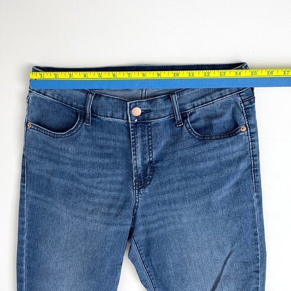 Old Navy Jeans Women's Super Skinny Mid Rise Medium Wash Size 8L length 31" - Picture 3 of 8
